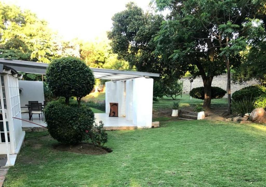 Weeping Classic Lodge Midrand Zewnętrze zdjęcie